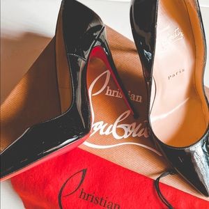 Authentic CHRISTIAN LOUBOUTIN so Kate classic high heels